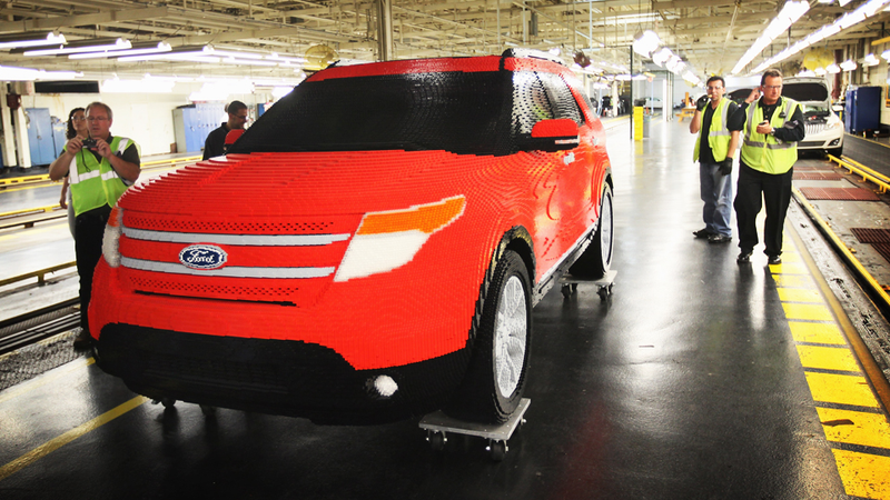 Illustration for article titled Ten amazingly realistic cars made out of Legos